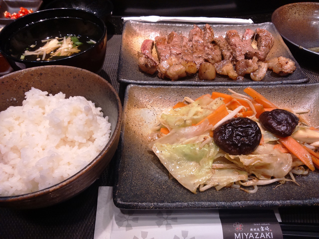 タイで日本風の鉄板焼きが食べられるMIYAZAKI (鉄板焼 宮崎)