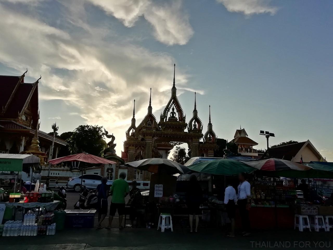 Wat Phra in Plaeng ナコンパノム タイ