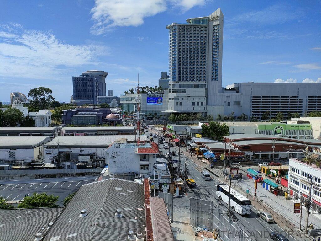 エンプレスパタヤホテル 宿泊レビュー プール