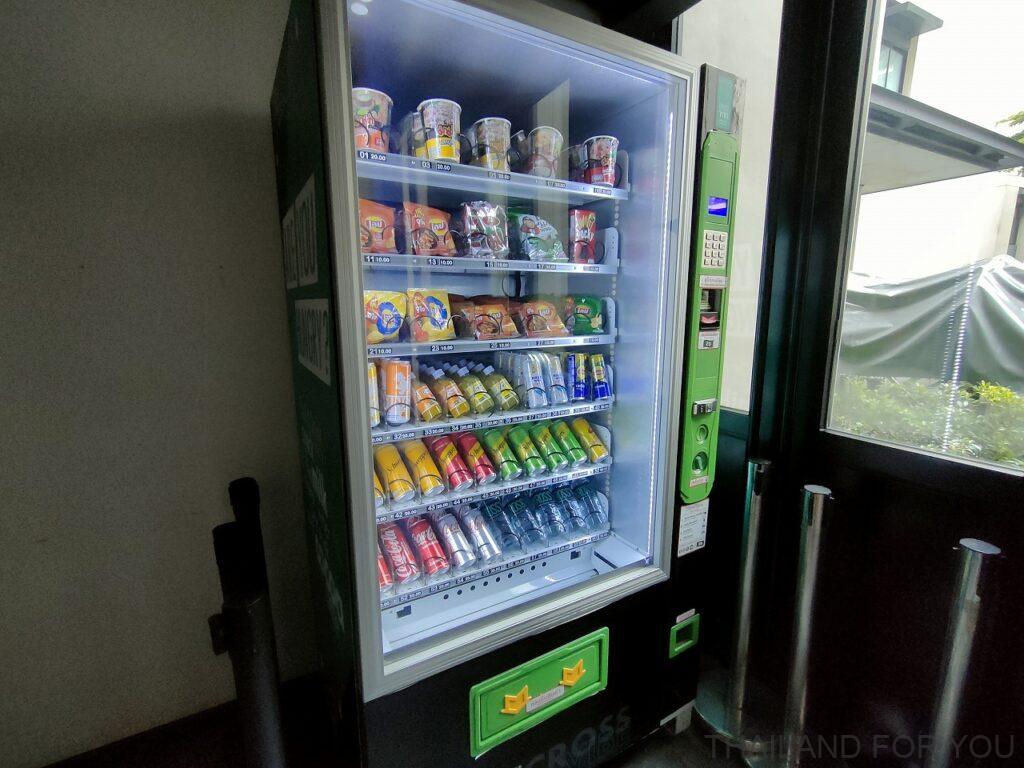 クロスバイブバンコクスクンビット 宿泊レビュー 自動販売機