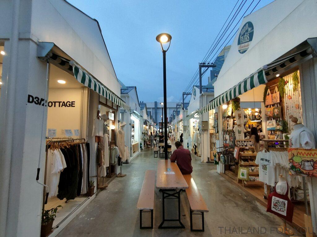 ジョッドフェアーズラチャダー ナイトマーケット