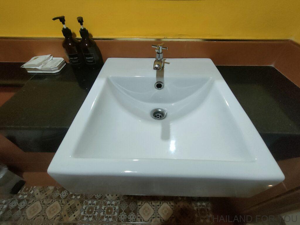 ジ・オールド・イン 宿泊レビュー ウドンタニ