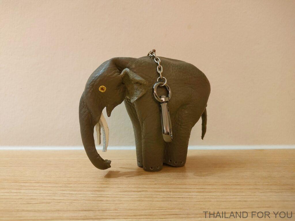 チャトチャック ウィークエンドマーケット 象のキーホルダー レザー