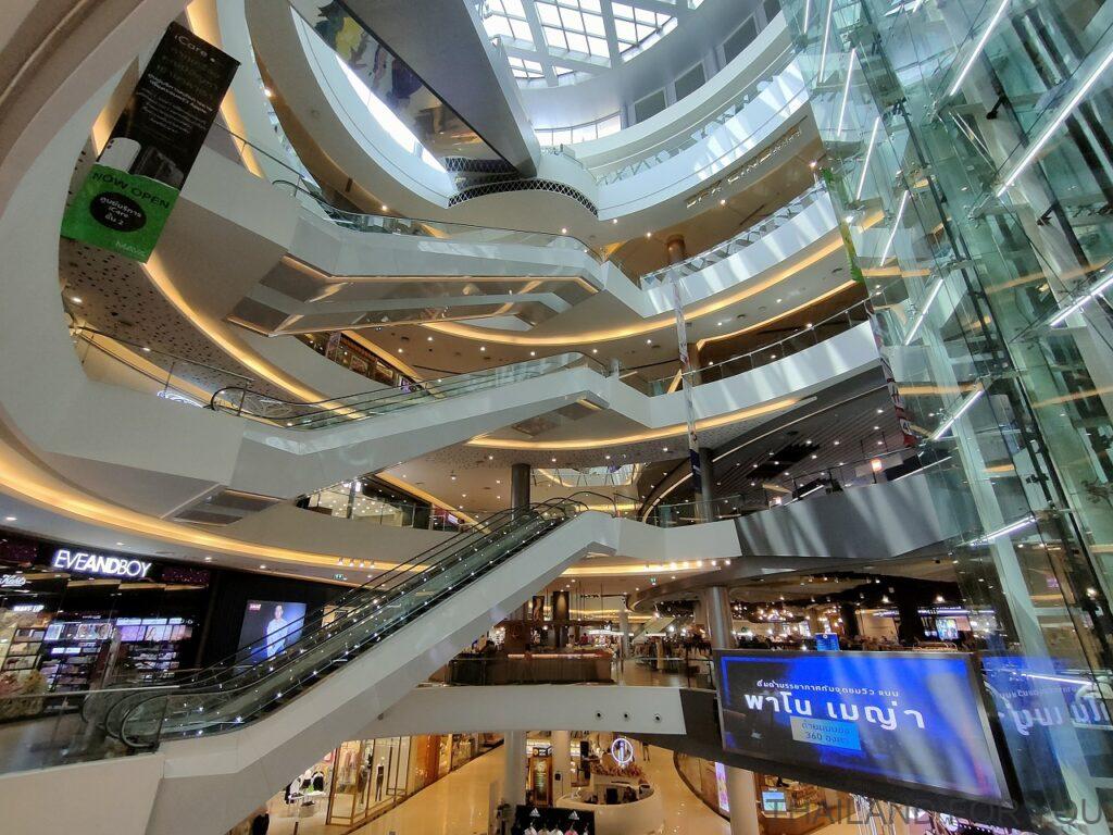 メーヤーライフスタイルショッピングセンター