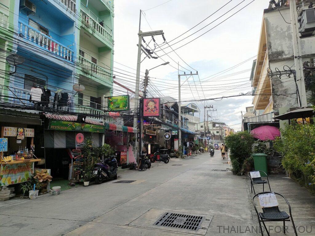 ナランタホテルパタヤ 宿泊レビュー 立地