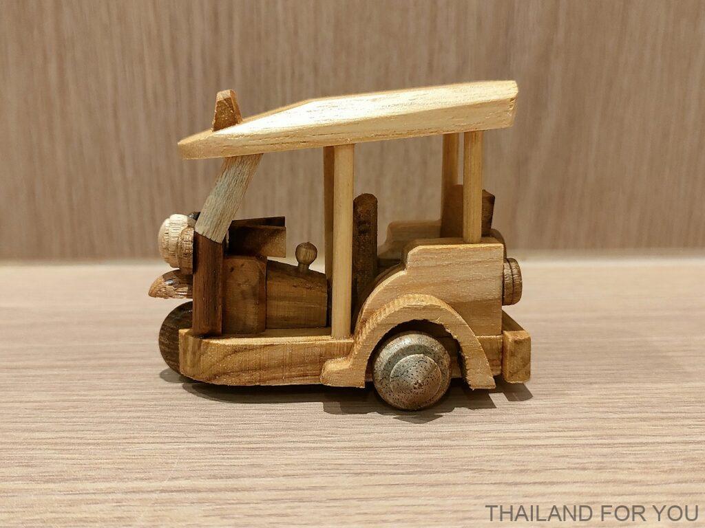 チャトチャック ウィークエンドマーケット トゥクトゥク おもちゃ 置物