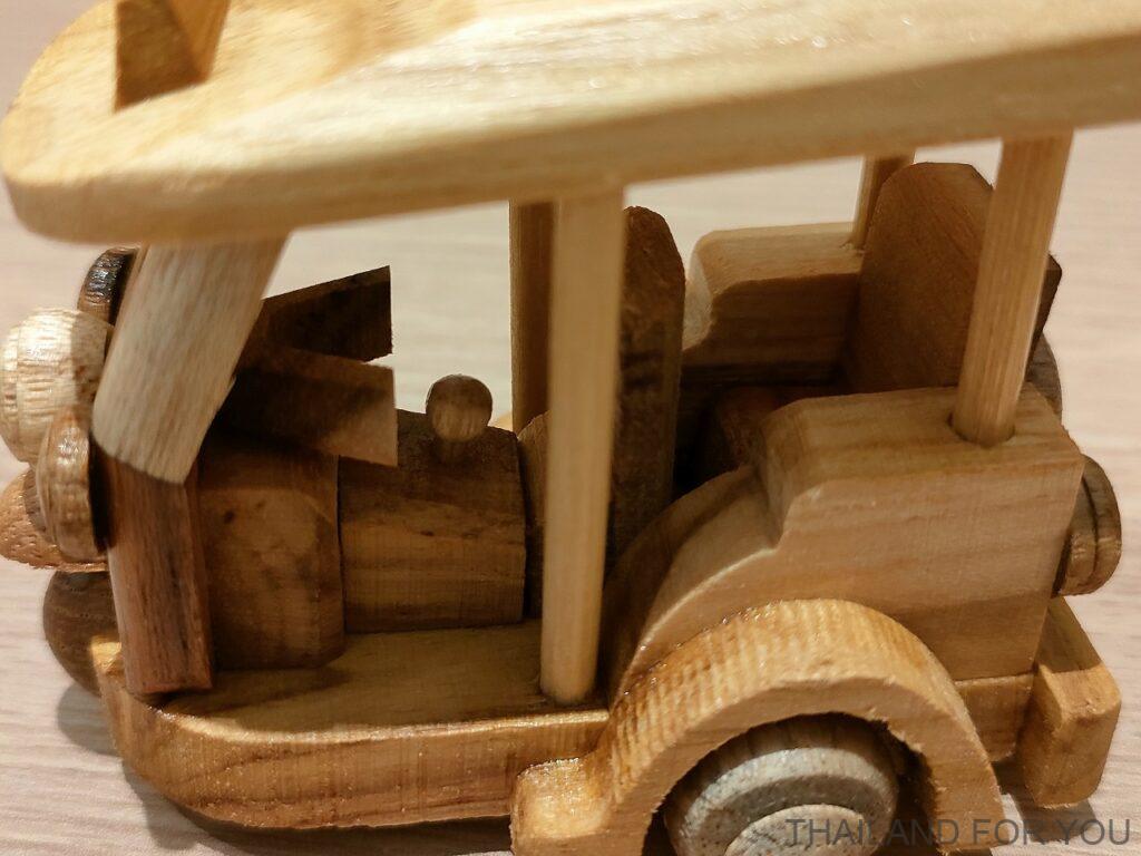 チャトチャック ウィークエンドマーケット トゥクトゥク おもちゃ 置物