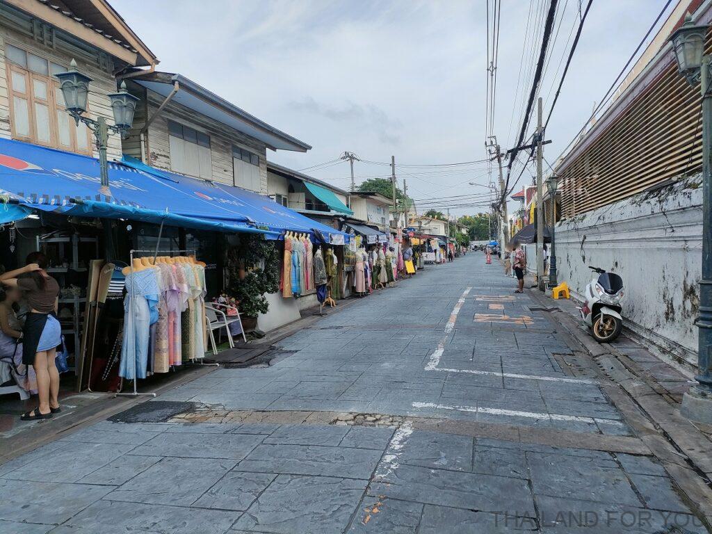 ワットアルン 暁の寺