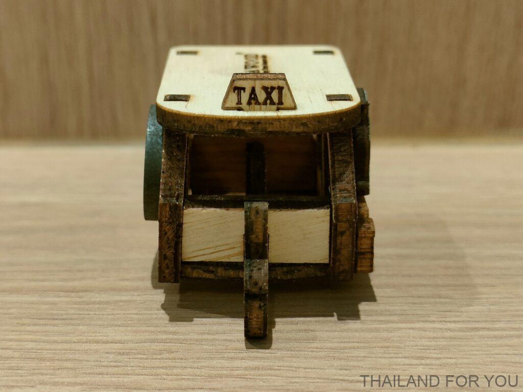 セントラルパタヤ マグネット トゥクトゥク