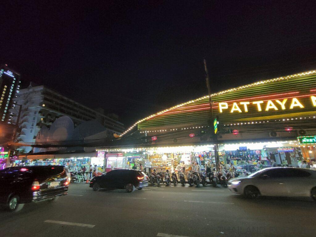 インドラマーケット パタヤ