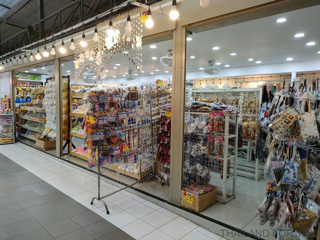 インドラマーケット パタヤ