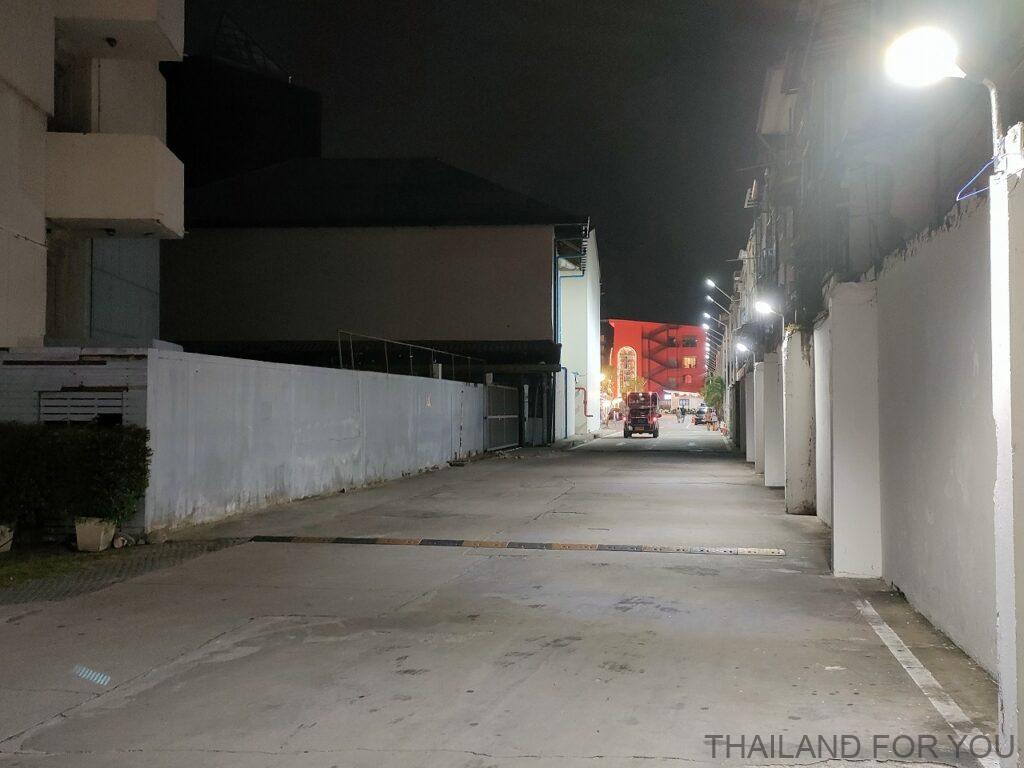ホテルセレクションパタヤ 宿泊レビュー 立地 ランウェイストリートフード
