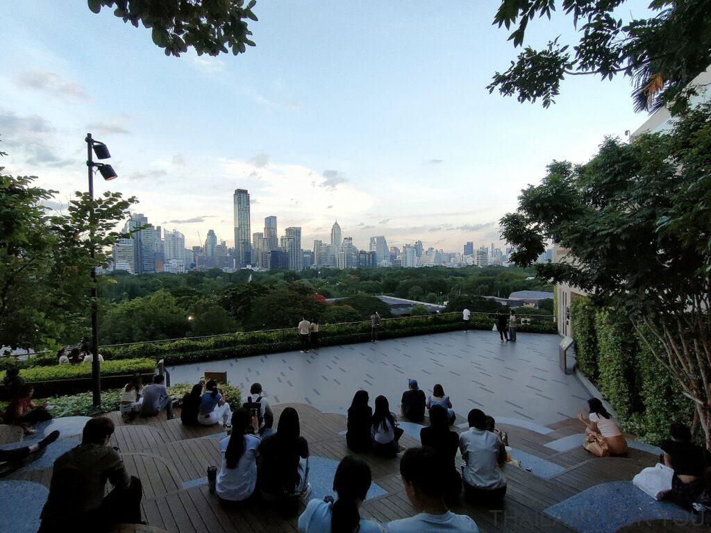セントラルパークバンコク 屋上公園
